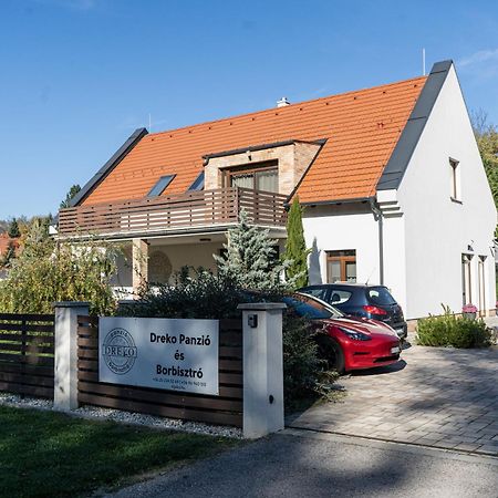 Dreko Panzió&Borbisztró Gyorujbarat Exterior foto